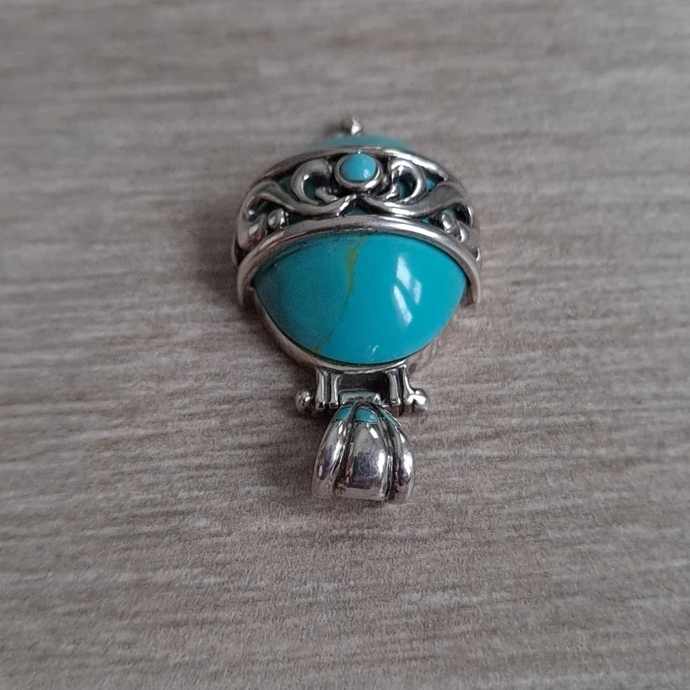 Sterling silver and turquoise pendant - Picture 3 of 11